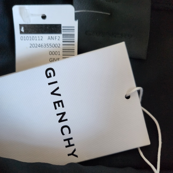 Givenchy NWT FR 36 (US 4) wrap buckle mini skirt, authentic - Picture 12 of 16